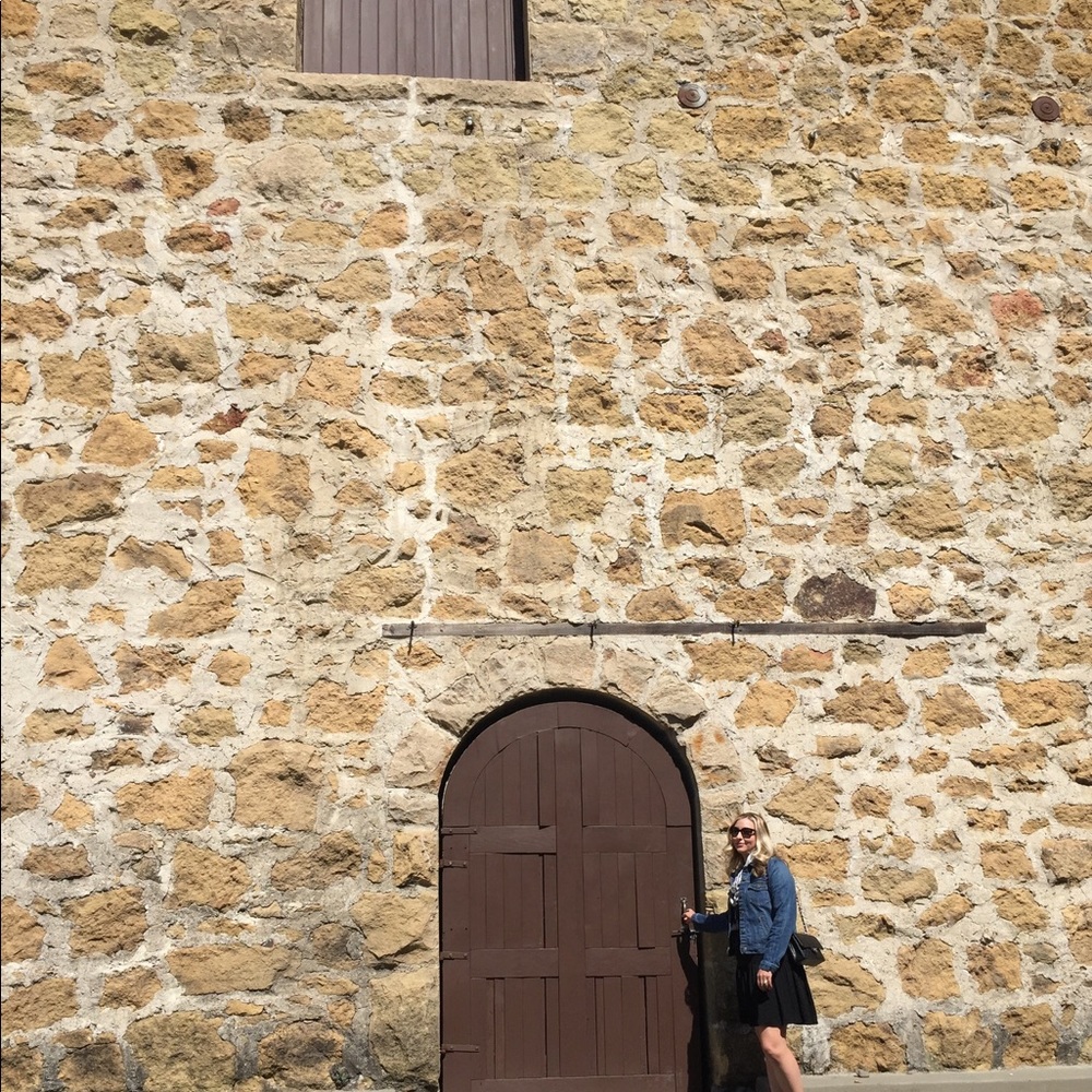 Meet your Posher, Shonti